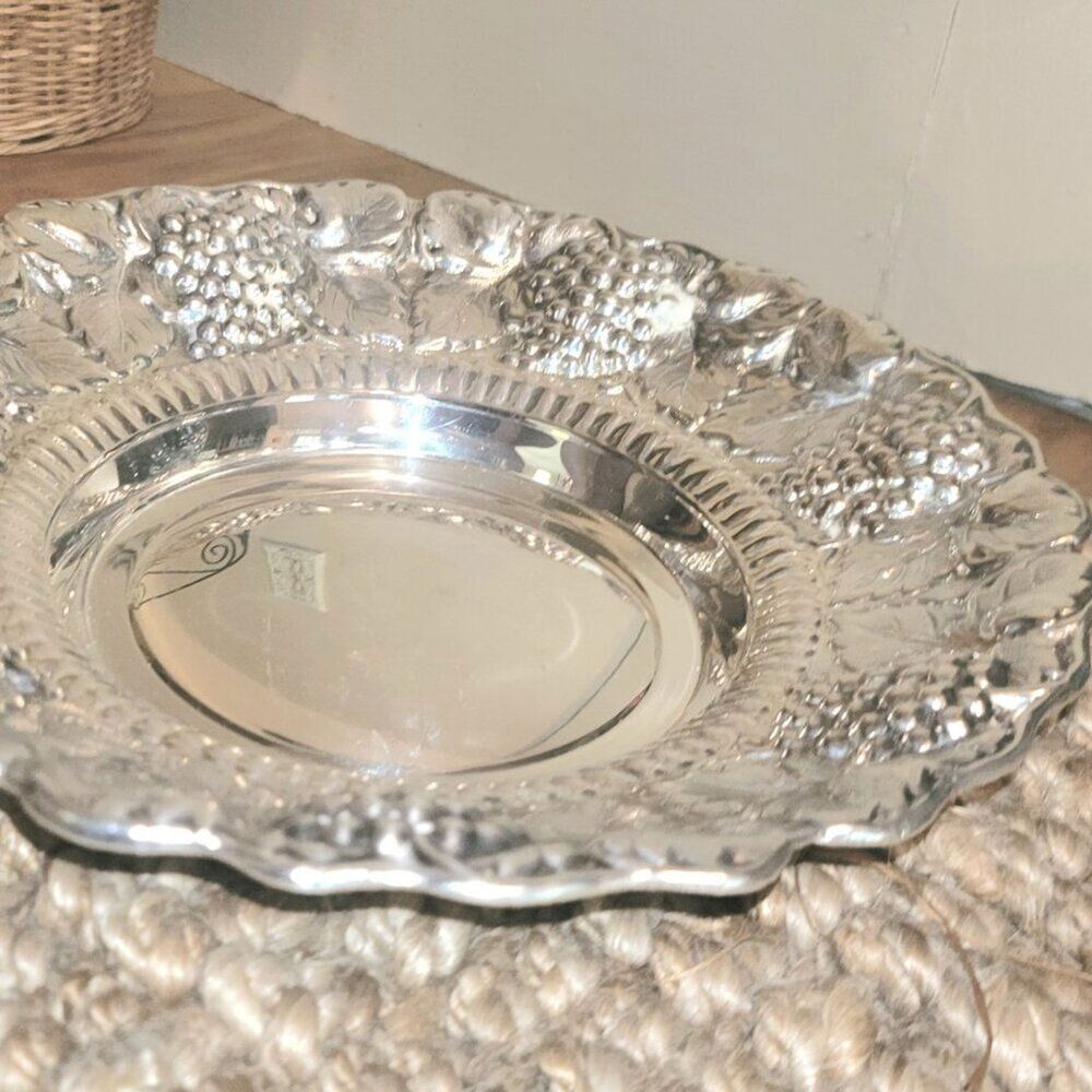 William Adams SPAIN Fine Silverplate 11.25" Repousse Bowl Rococo Revival Vintage